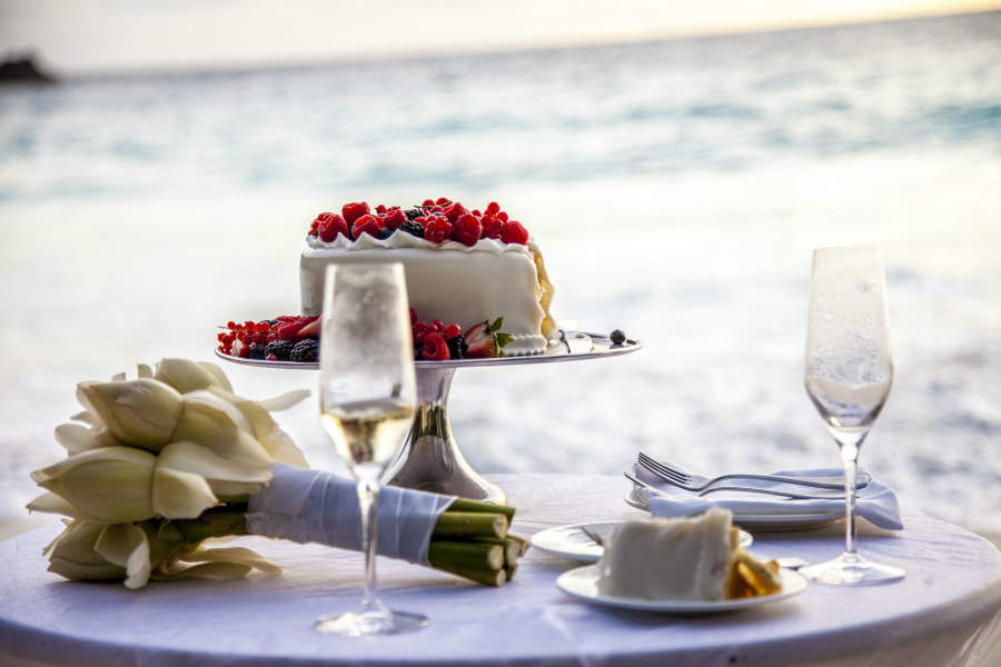 Wedding Cake Seychelles Four Seasons